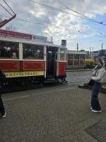 2026 - 🚋 Palmovka slavila 130 let prvn� elektrick� tramvaje � hasi�i u toho nechyb�li - Historick� tramvaj